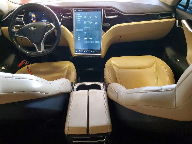 51133946 :رقم المزاد ، 5YJSA1H24FF082259 vin ، 2015 Tesla Model S مزاد بيع
