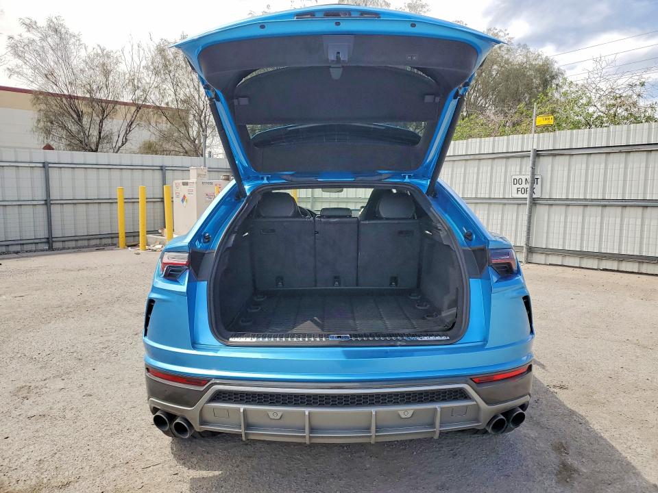 48703026 :رقم المزاد ، ZPBUA1ZLXNLA21289 vin ، 2022 Lamborghini Urus مزاد بيع