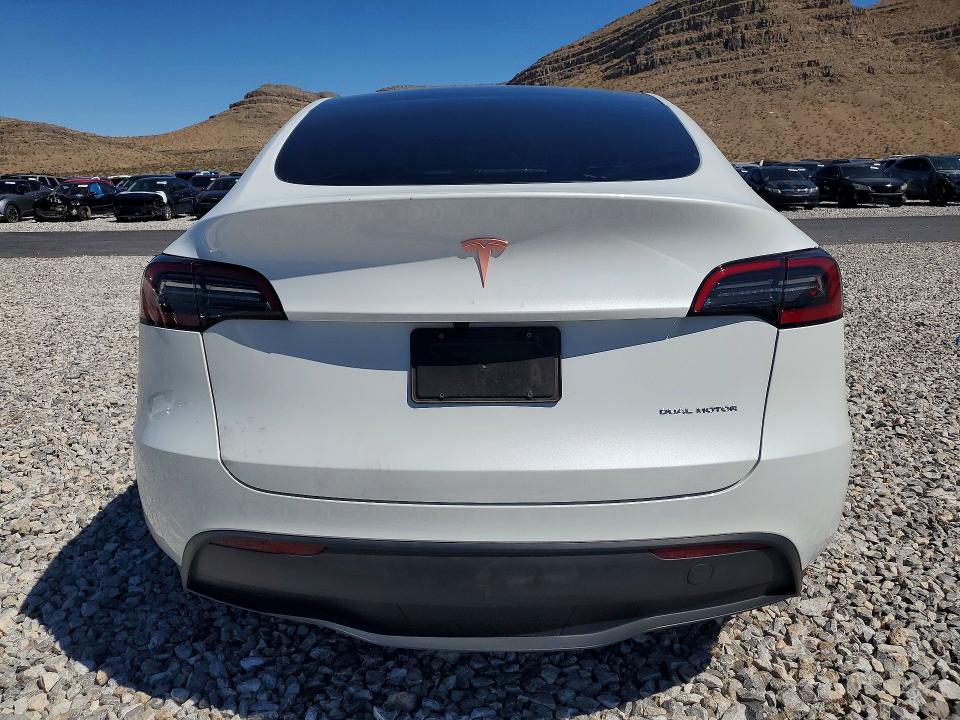 2024 Tesla Model Y მანქანა იყიდება აუქციონზე, vin: 7SAYGDEE7RF193596, აუქციონის ნომერი: 48701316