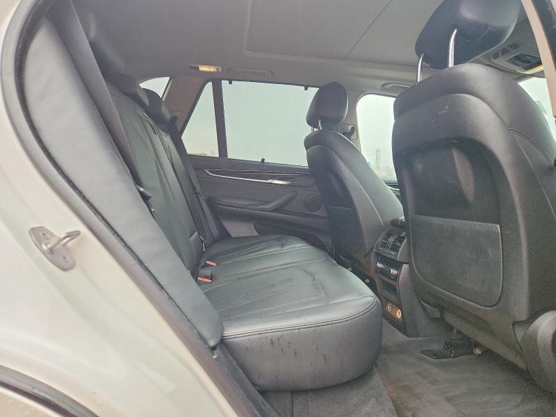 48415336 :رقم المزاد ، 5UXKR0C54F0K52220 vin ، 2015 Bmw X5 مزاد بيع
