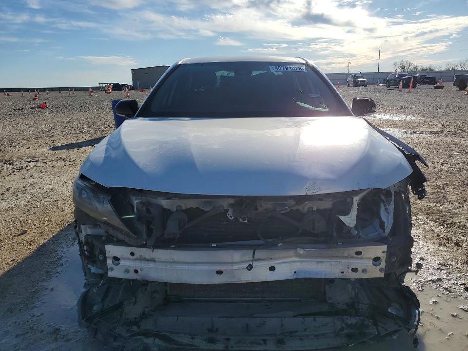 48794026 :رقم المزاد ، 4T1G11AK7NU030853 vin ، 2022 Toyota Camry مزاد بيع