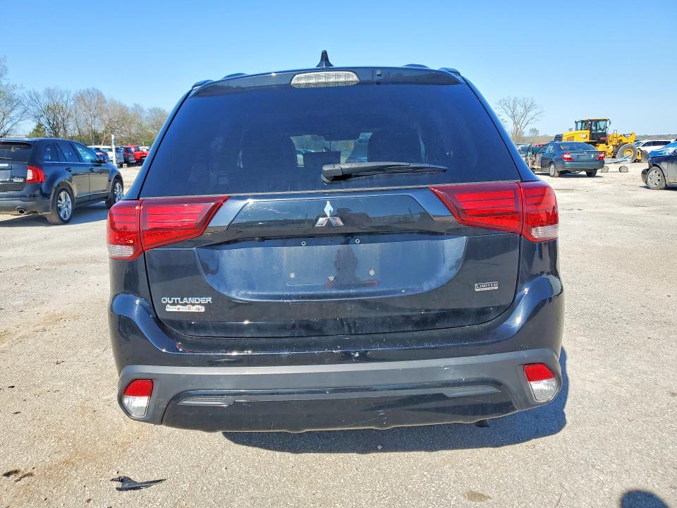 49634326 :رقم المزاد ، JA4AD3A36LZ030715 vin ، 2020 Mitsubishi Out مزاد بيع