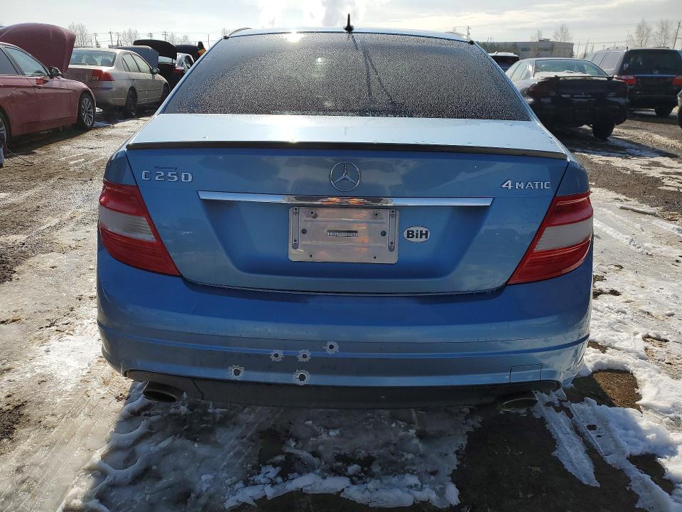 2011 Mercedes-benz C მანქანა იყიდება აუქციონზე, vin: WDDGF8FB8BA502021, აუქციონის ნომერი: 47863756
