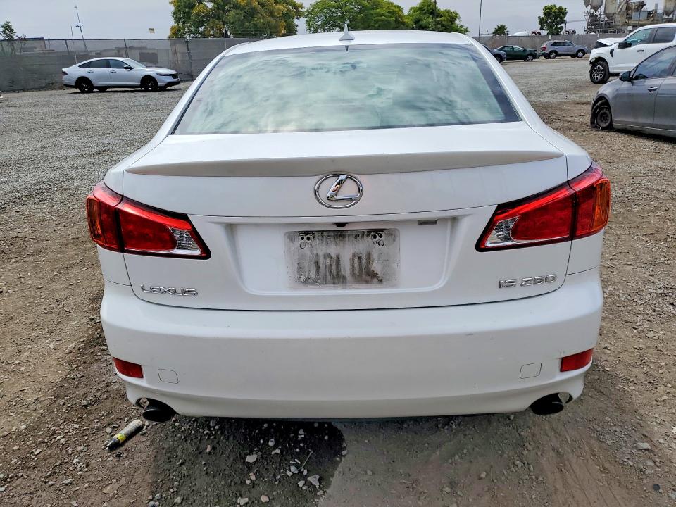 51867906 :رقم المزاد ، JTHBF5C22A5124792 vin ، 2010 Lexus Is مزاد بيع