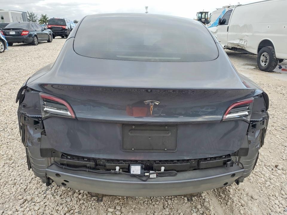 2022 Tesla Model 3 მანქანა იყიდება აუქციონზე, vin: 5YJ3E1EA7NF317711, აუქციონის ნომერი: 49900356