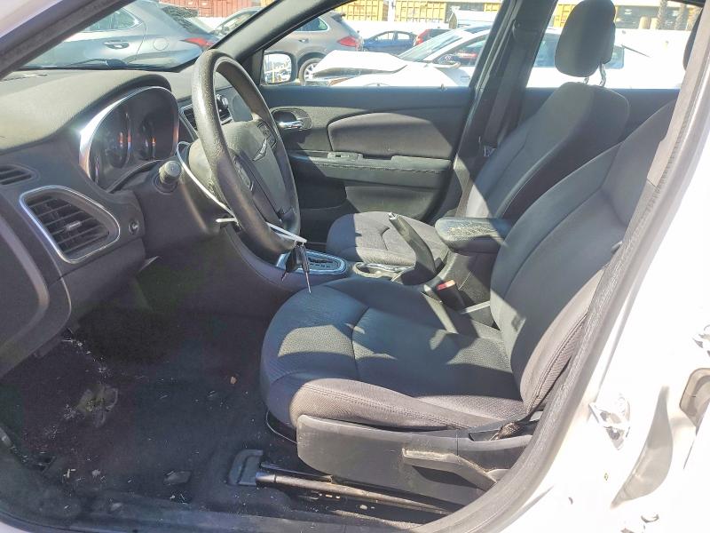 2014 Chrysler 200 მანქანა იყიდება აუქციონზე, vin: 1C3CCBAB3EN213023, აუქციონის ნომერი: 48166036