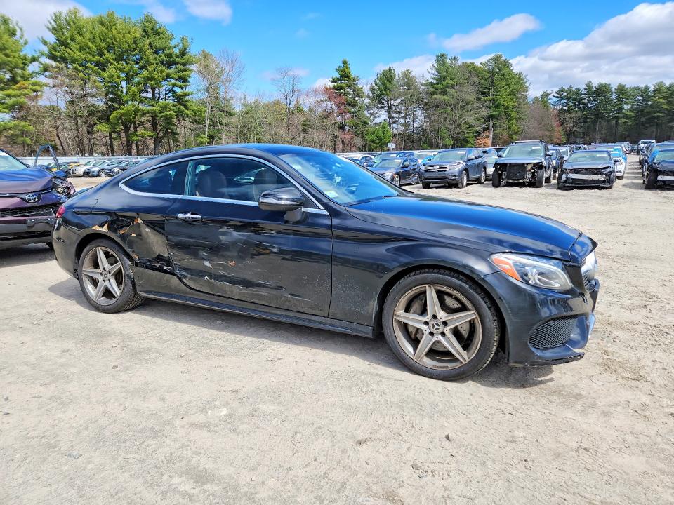 48937146 :رقم المزاد ، WDDWJ4KB7JF738377 vin ، 2018 Mercedes-benz C مزاد بيع