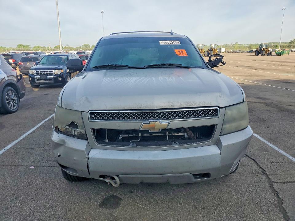 2009 Chevrolet Suburban მანქანა იყიდება აუქციონზე, vin: 1GNFK26309R135433, აუქციონის ნომერი: 55515666