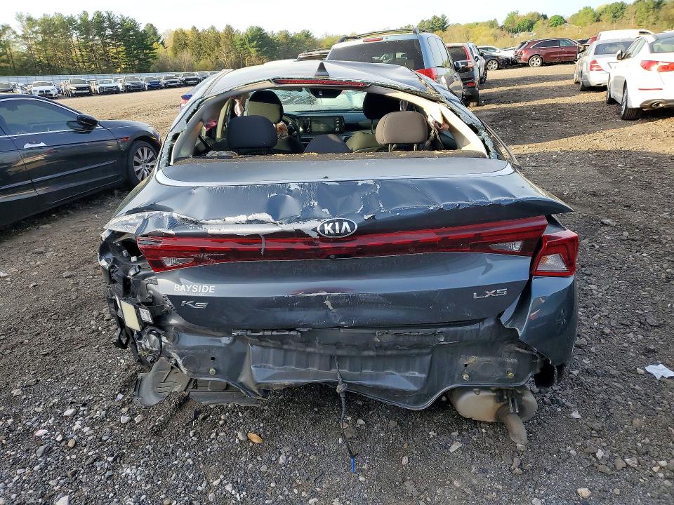 2021 Kia K5 მანქანა იყიდება აუქციონზე, vin: 5XXG14J21MG015792, აუქციონის ნომერი: 50015126