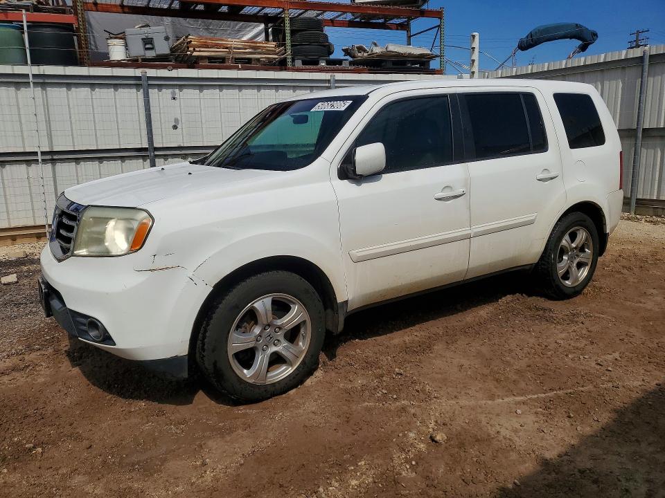 50682986 :رقم المزاد ، 5FNYF3H43FB020425 vin ، 2015 Honda Pilot مزاد بيع