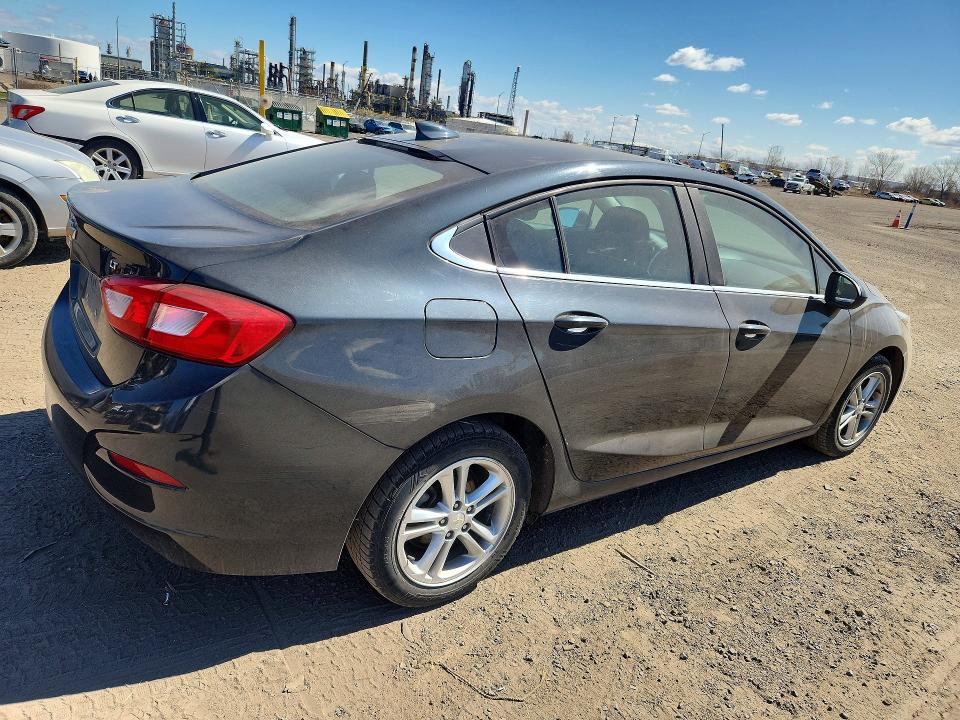 Продаж на аукціоні авто 2018 Chevrolet Cruze, vin: 1G1BE5SM5J7131126, номер лоту: 51300816