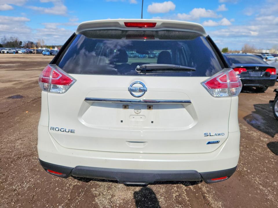2015 Nissan Rogue მანქანა იყიდება აუქციონზე, vin: 5N1AT2MV8FC920586, აუქციონის ნომერი: 51544206