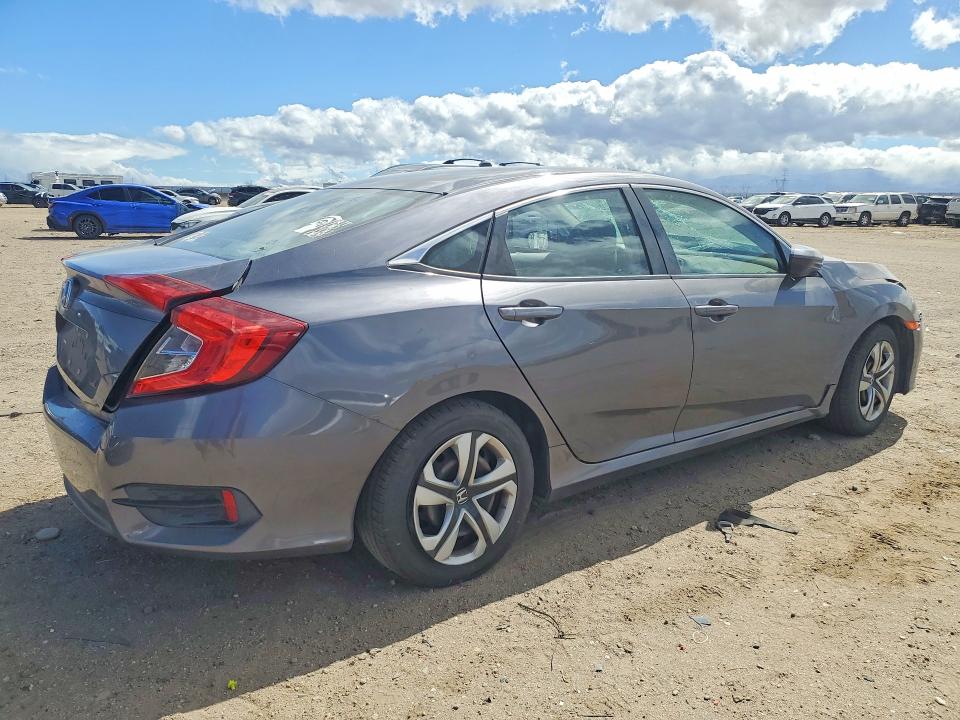 Продажа на аукционе авто 2018 Honda Civic, vin: 2HGFC2F53JH533961, номер лота: 50683986