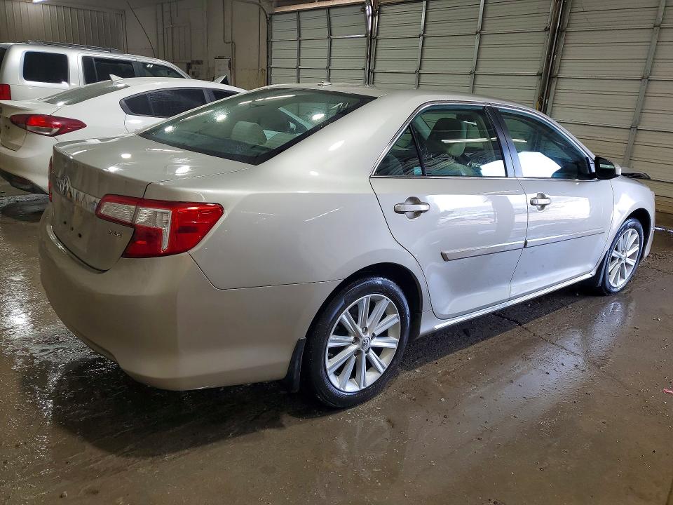 2014 Toyota Camry მანქანა იყიდება აუქციონზე, vin: 4T1BF1FK1EU787543, აუქციონის ნომერი: 49248076