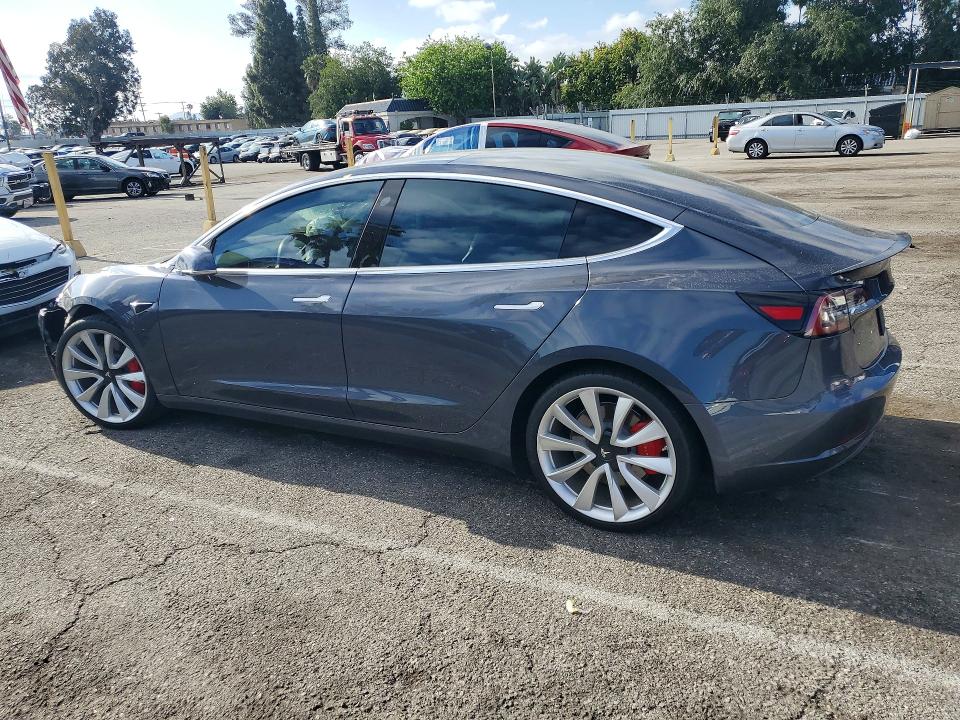 50505416 :رقم المزاد ، 5YJ3E1EB3KF413470 vin ، 2019 Tesla Model 3 مزاد بيع