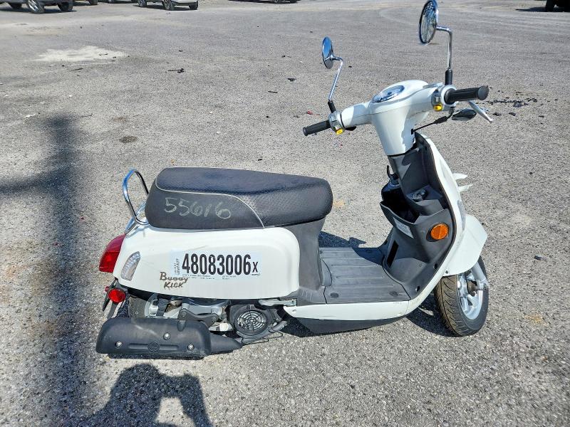 48083006 :رقم المزاد ، RFVJFJ109N1003672 vin ، 2022 Genuine Scooter Co. Buddy مزاد بيع