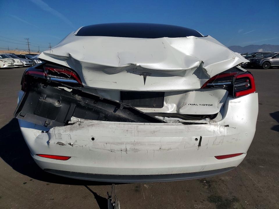2022 Tesla Model 3 მანქანა იყიდება აუქციონზე, vin: 5YJ3E1EB4NF335656, აუქციონის ნომერი: 49316266