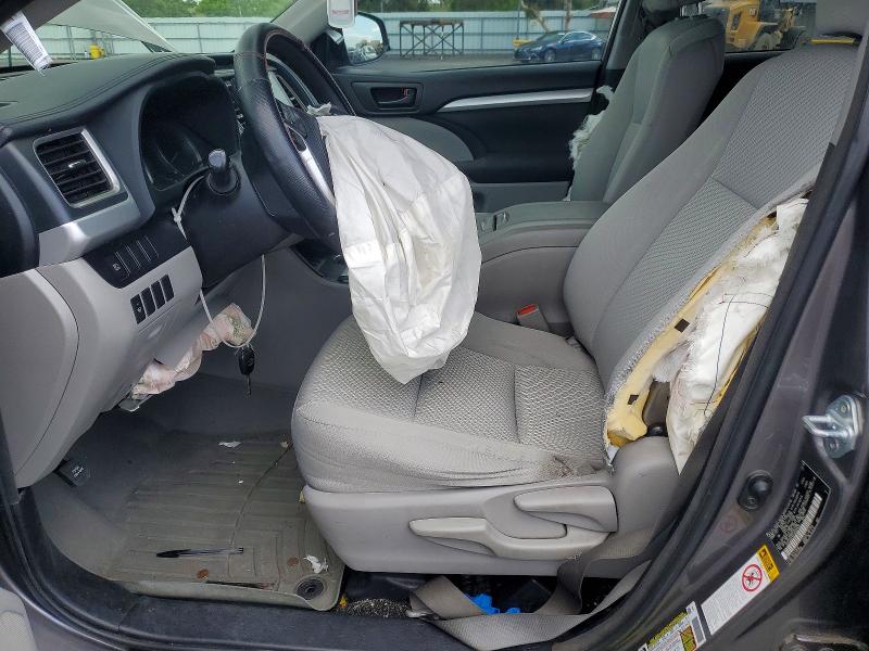 51532656 :رقم المزاد ، 5TDZARFHXJS036430 vin ، 2018 Toyota Highlander مزاد بيع
