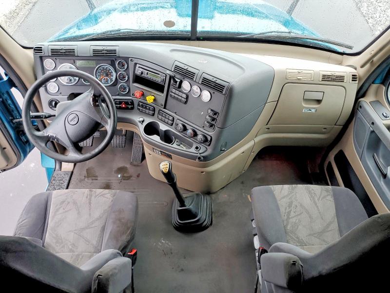 49141816 :رقم المزاد ، 3AKJGLD56GSGR9246 vin ، 2016 Freightliner Cascadia 125 مزاد بيع