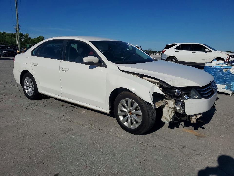 2013 Volkswagen Passat მანქანა იყიდება აუქციონზე, vin: 1VWAP7A32DC093977, აუქციონის ნომერი: 51906686