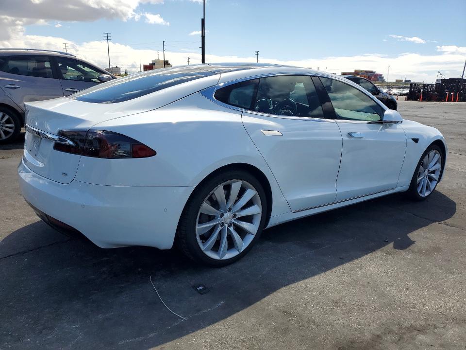 Продажа на аукционе авто 2017 Tesla Model S, vin: 5YJSA1E10HF199030, номер лота: 49491246