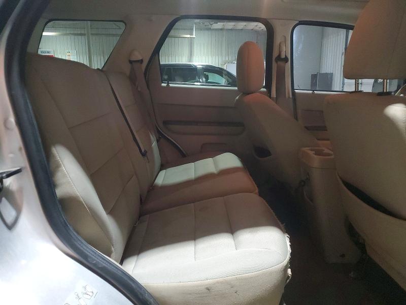 50676426 :رقم المزاد ، 1FMCU0D72AKC29239 vin ، 2010 Ford Escape مزاد بيع