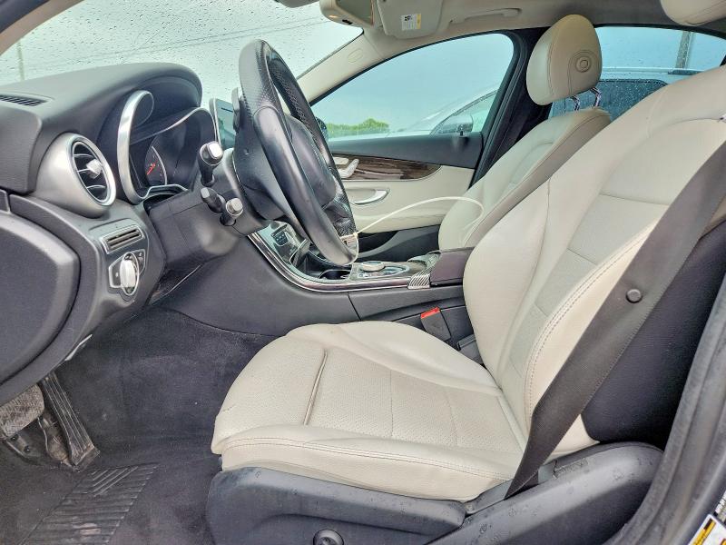 50024086 :رقم المزاد ، 55SWF4JB7HU193095 vin ، 2017 Mercedes-benz C مزاد بيع
