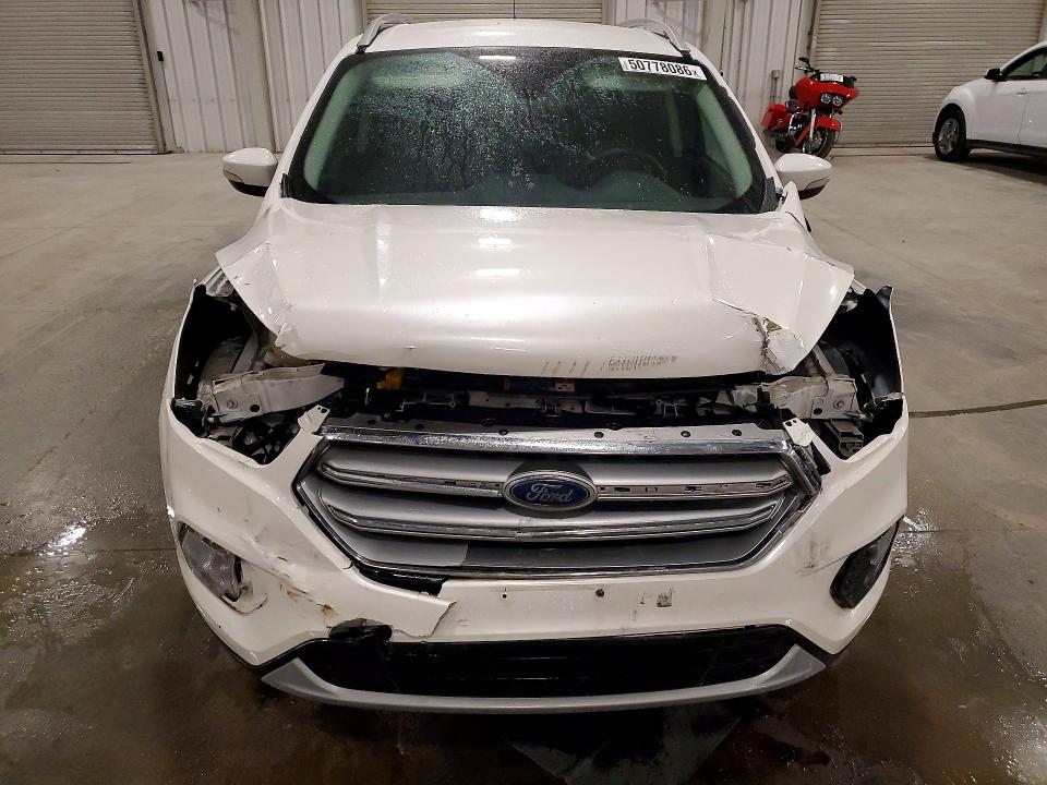 Продажа на аукционе авто 2017 Ford Escape, vin: 1FMCU9JD9HUC64776, номер лота: 50778086