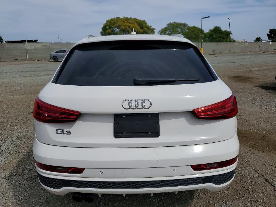 2018 Audi Q3 მანქანა იყიდება აუქციონზე, vin: WA1BCCFS6JR033585, აუქციონის ნომერი: 50256206