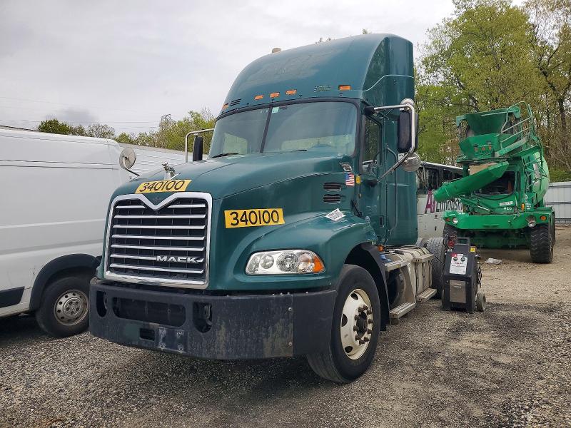 50833466 :رقم المزاد ، 1M1AW01X9FM007433 vin ، 2015 Mack 600 مزاد بيع