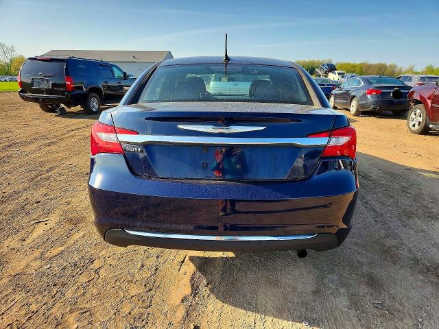 50897656 :رقم المزاد ، 1C3CCBBB2EN128494 vin ، 2014 Chrysler 200 مزاد بيع