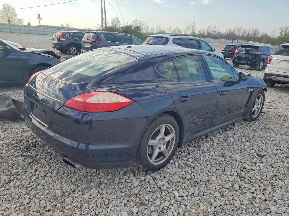 50903996 :رقم المزاد ، WP0AA2A72BL012659 vin ، 2011 Porsche Panamera مزاد بيع