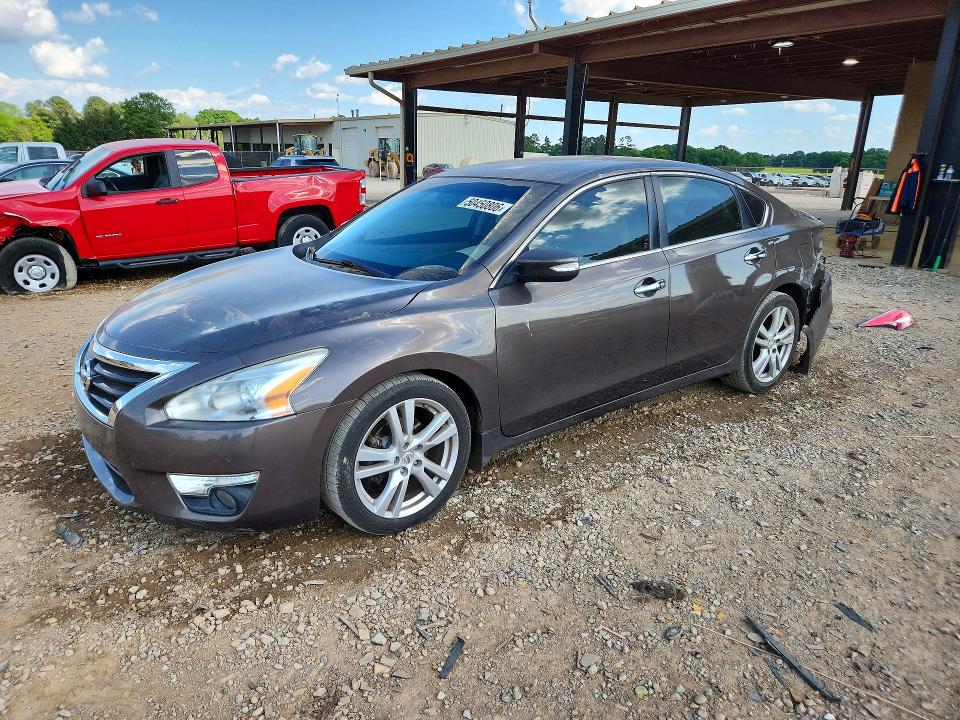 50450806 :رقم المزاد ، 1N4BL3AP7FC132506 vin ، 2015 Nissan Altima مزاد بيع