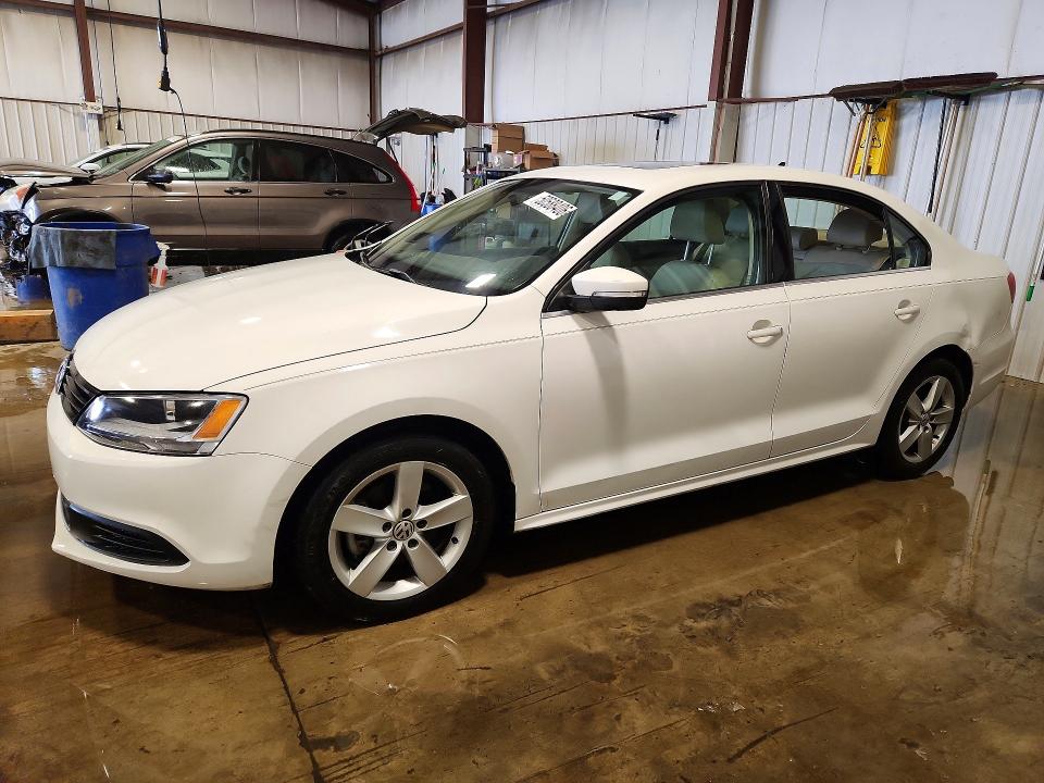 2013 Volkswagen Jetta მანქანა იყიდება აუქციონზე, vin: 3VW3L7AJXDM403701, აუქციონის ნომერი: 50588406