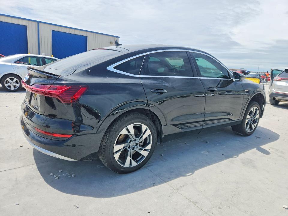 Продажа на аукционе авто 2020 Audi E-tron, vin: WA12ABGE9LB033052, номер лота: 50498046