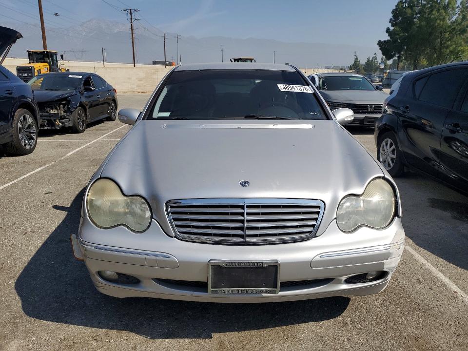 2001 Mercedes-benz C მანქანა იყიდება აუქციონზე, vin: WDBRF61J11F088893, აუქციონის ნომერი: 48941376