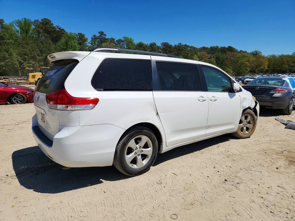 Aukcja sprzedaży 2013 Toyota Sienna, vin: 5TDKK3DC0DS393199, numer aukcji: 50398646