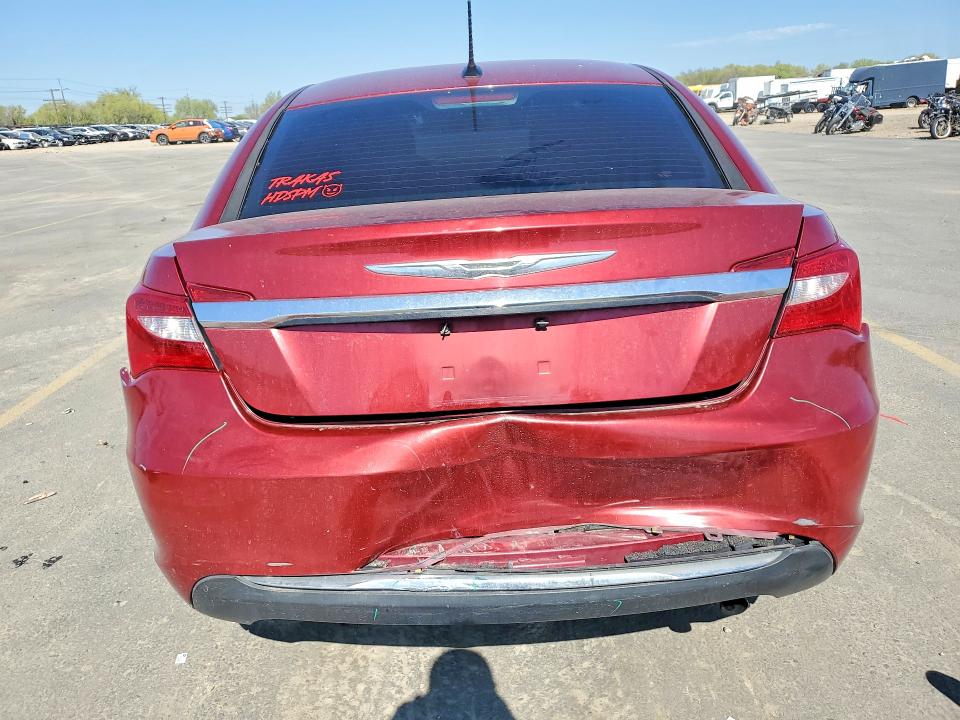 49500626 :رقم المزاد ، 1C3CCBAB1DN604766 vin ، 2013 Chrysler 200 مزاد بيع