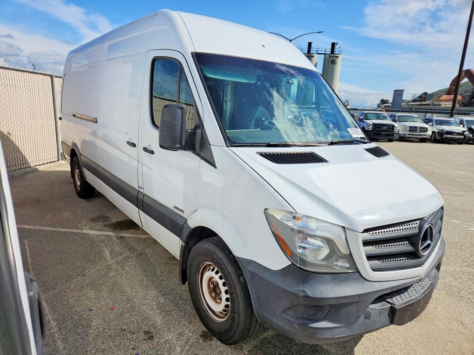Продажа на аукционе авто 2015 Mercedes-benz Sprinter, vin: WD3PE8DB9FP135871, номер лота: 47596876