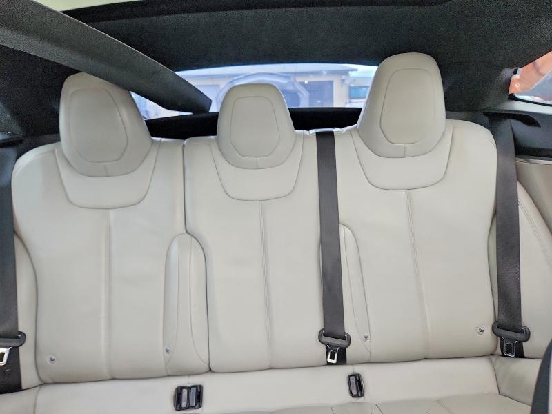 50670686 :رقم المزاد ، 5YJSA1E29GF147547 vin ، 2016 Tesla Model S مزاد بيع