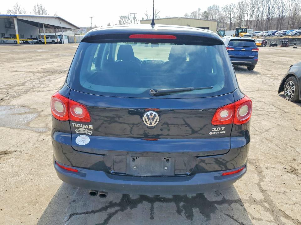 48788166 :رقم المزاد ، WVGBV7AX5BW522066 vin ، 2011 Volkswagen Tiguan مزاد بيع