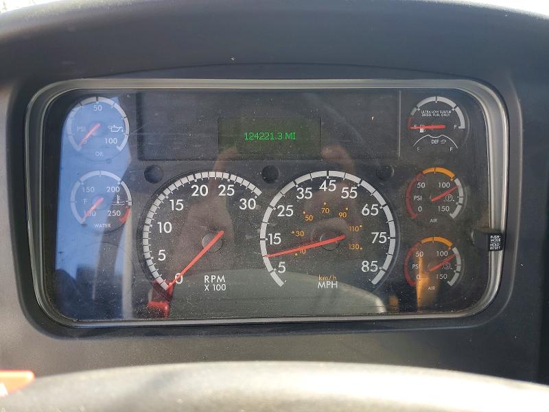 50273776 :رقم المزاد ، 1FVACXDT5GHHH8978 vin ، 2016 Freightliner M2 مزاد بيع