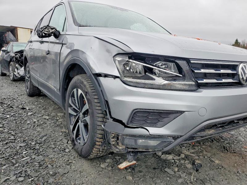 49556346 :رقم المزاد ، 3VV2B7AXXMM077258 vin ، 2021 Volkswagen Tiguan مزاد بيع