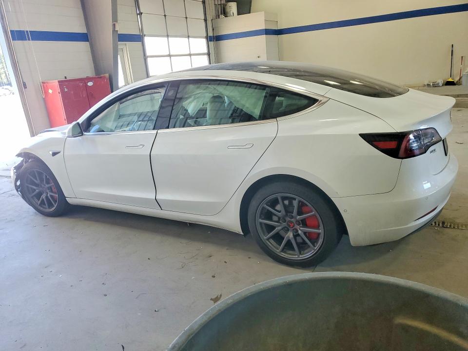 2019 Tesla Model 3 მანქანა იყიდება აუქციონზე, vin: 5YJ3E1EAXKF486262, აუქციონის ნომერი: 49376036