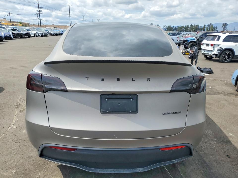 48630336 :رقم المزاد ، 7SAYGDEE4PA128991 vin ، 2023 Tesla Model Y مزاد بيع