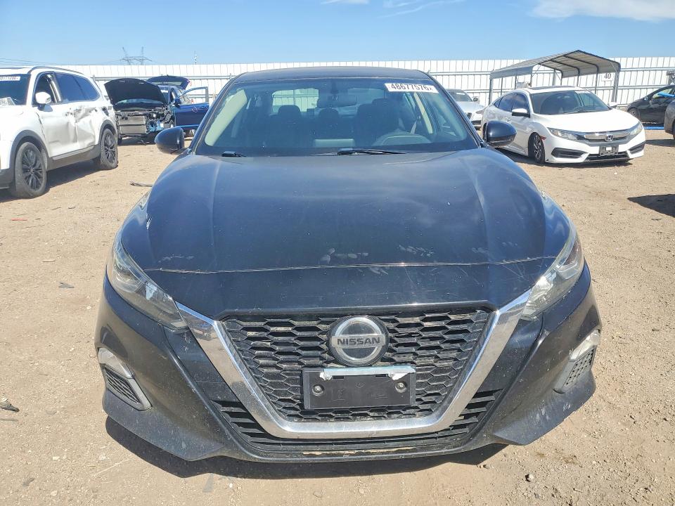48677576 :رقم المزاد ، 1N4BL4BV1KN322786 vin ، 2019 Nissan Altima مزاد بيع
