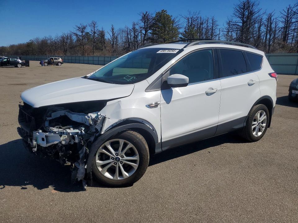 2018 Ford Escape მანქანა იყიდება აუქციონზე, vin: 1FMCU0HD5JUA59771, აუქციონის ნომერი: 48675056