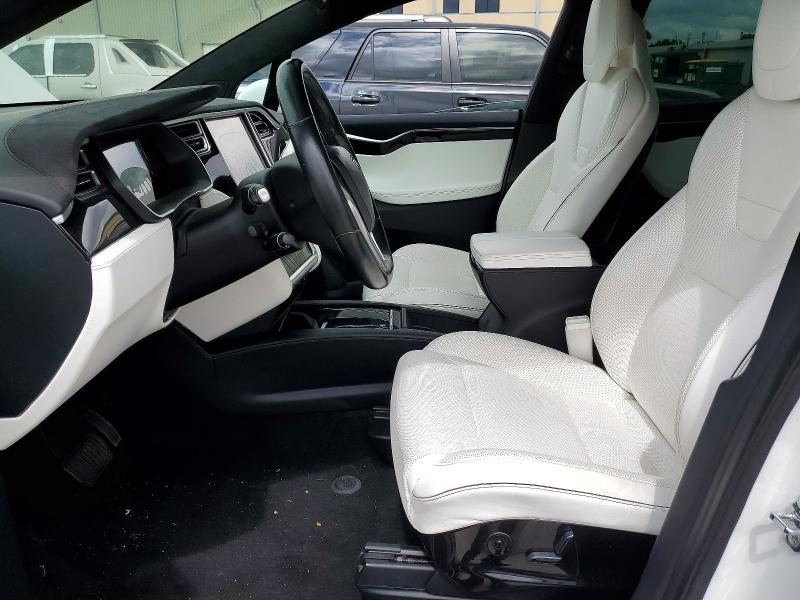 51017386 :رقم المزاد ، 5YJXCBE24GF012790 vin ، 2016 Tesla Model X مزاد بيع