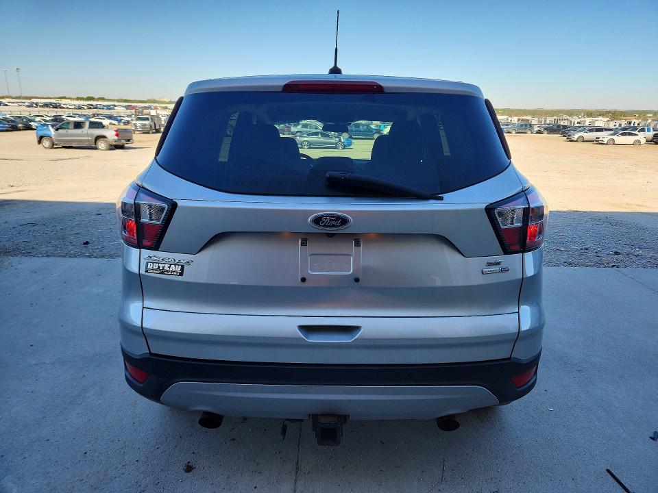 2017 Ford Escape მანქანა იყიდება აუქციონზე, vin: 1FMCU9G91HUF10996, აუქციონის ნომერი: 51260786