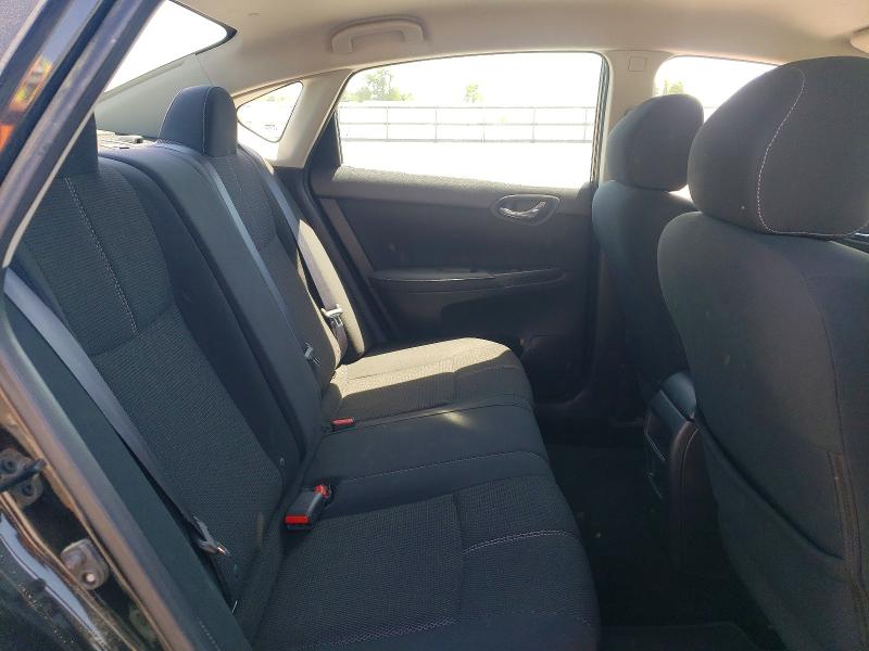 51026936 :رقم المزاد ، 3N1AB7AP4JY288585 vin ، 2018 Nissan Sentra مزاد بيع